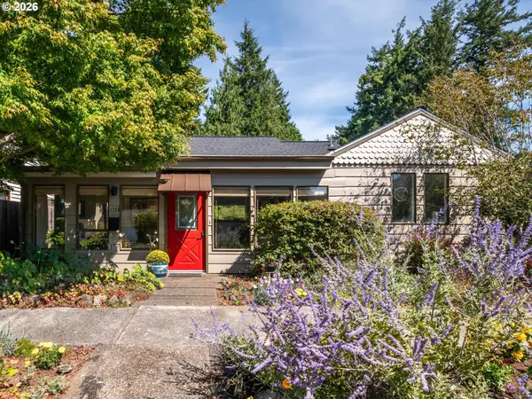 1174 Juniper Ave, CoosBay, OR 97420