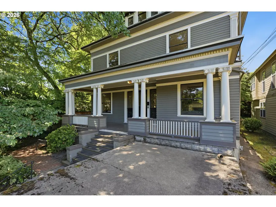3425 S Corbett Ave, Portland, OR 97239 - #2