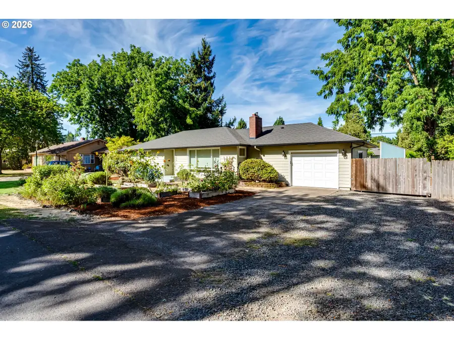 806 Randall St, Eugene, OR 97401 - #3