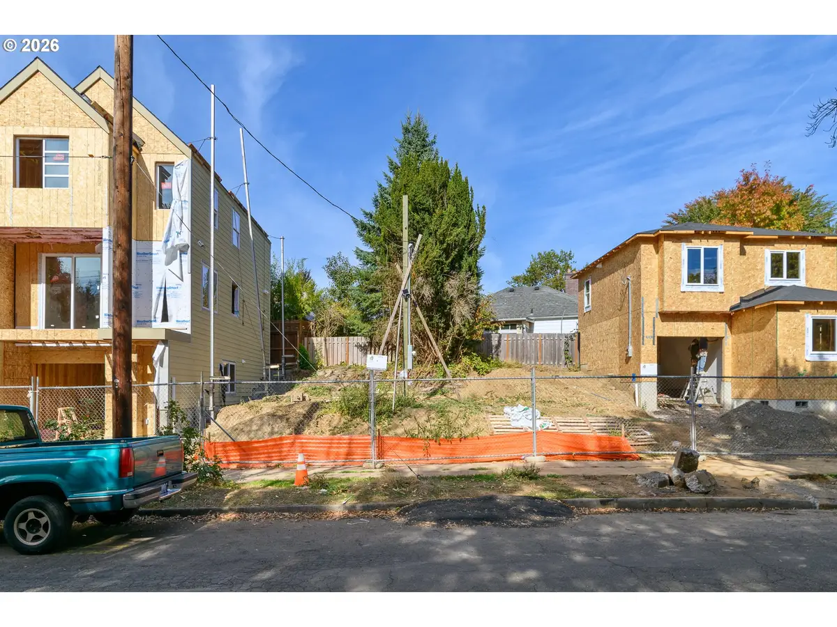 SE Waverleigh Blvd, Portland, OR 97202 - #1