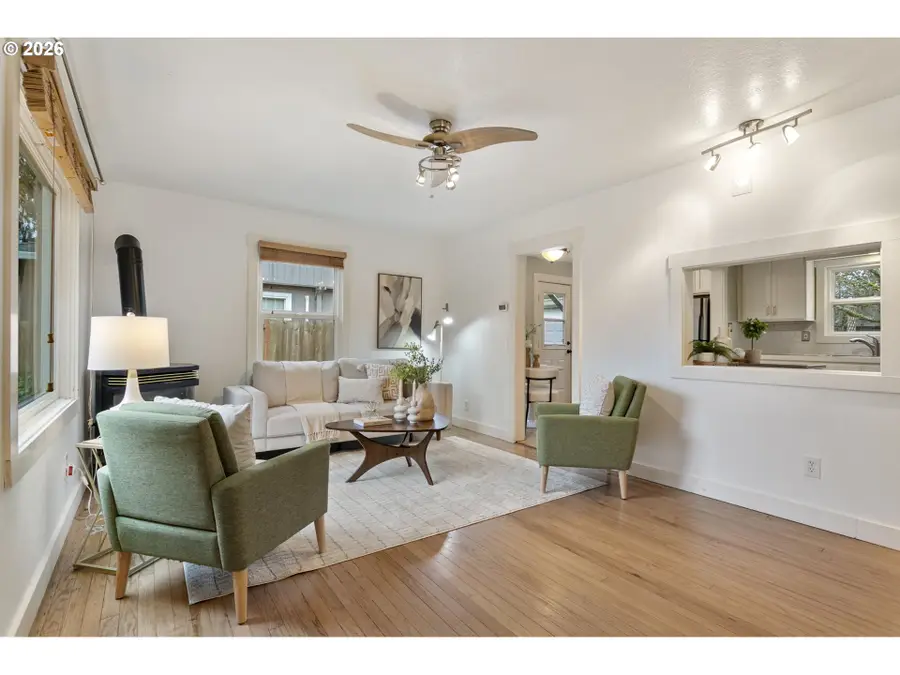 900 W Main St, Hillsboro, OR 97123 - Image #3