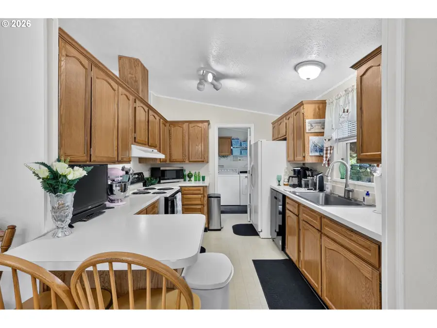 9015 NE Sumner St, Portland, OR 97220 - #3