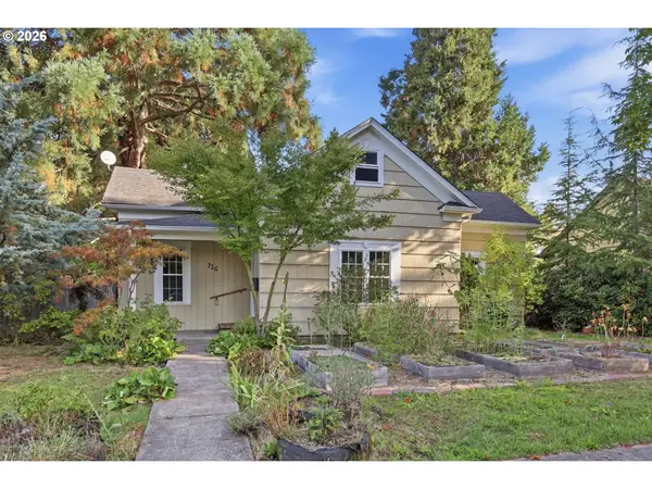 716 F St, Springfield, OR 97477
