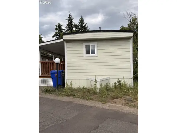 13055 SE Stark St #36, Portland, OR 97233