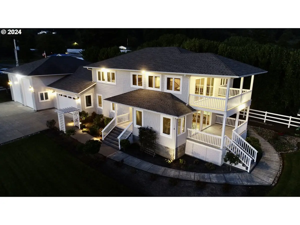 98694 Woodriff Ln, Brookings, OR 97415 - #1