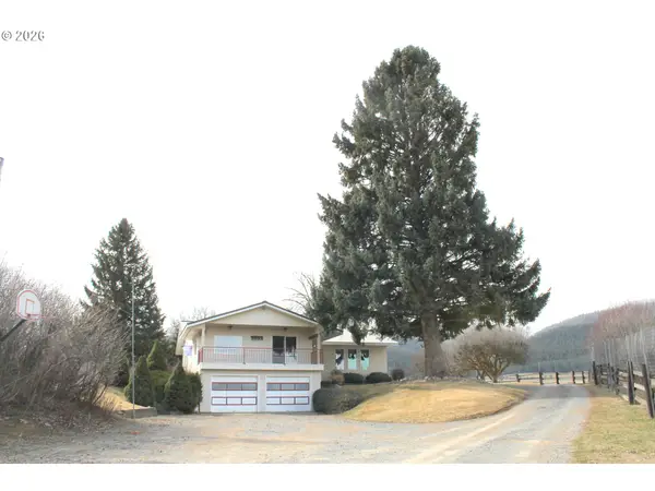 42274 Pocahontas Rd, BakerCity, OR 97814