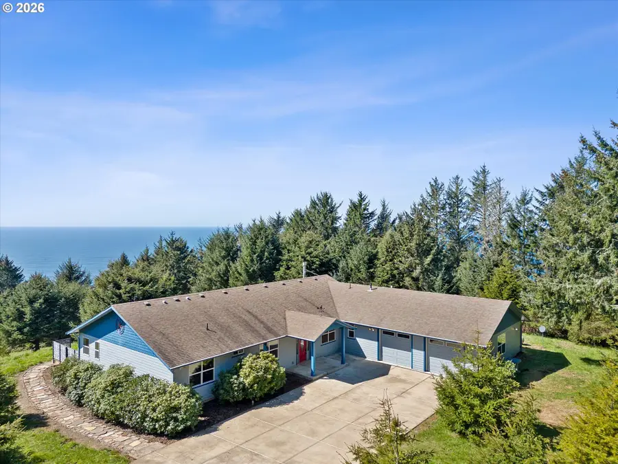 90 Cape Foulweather Ln, Otter Rock, OR 97369 - #3