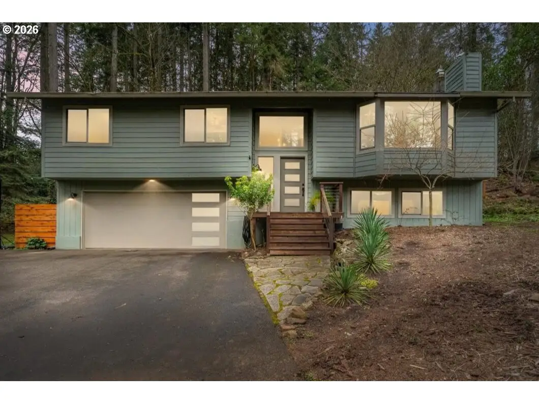 30475 SW Riverwood Dr, Northwest Clackamas, OR 97068 - #1