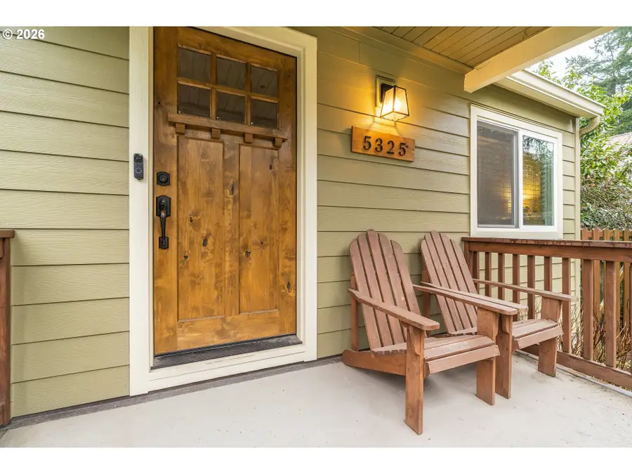 5325 SW Arnold St, Portland, OR 97219 - #3