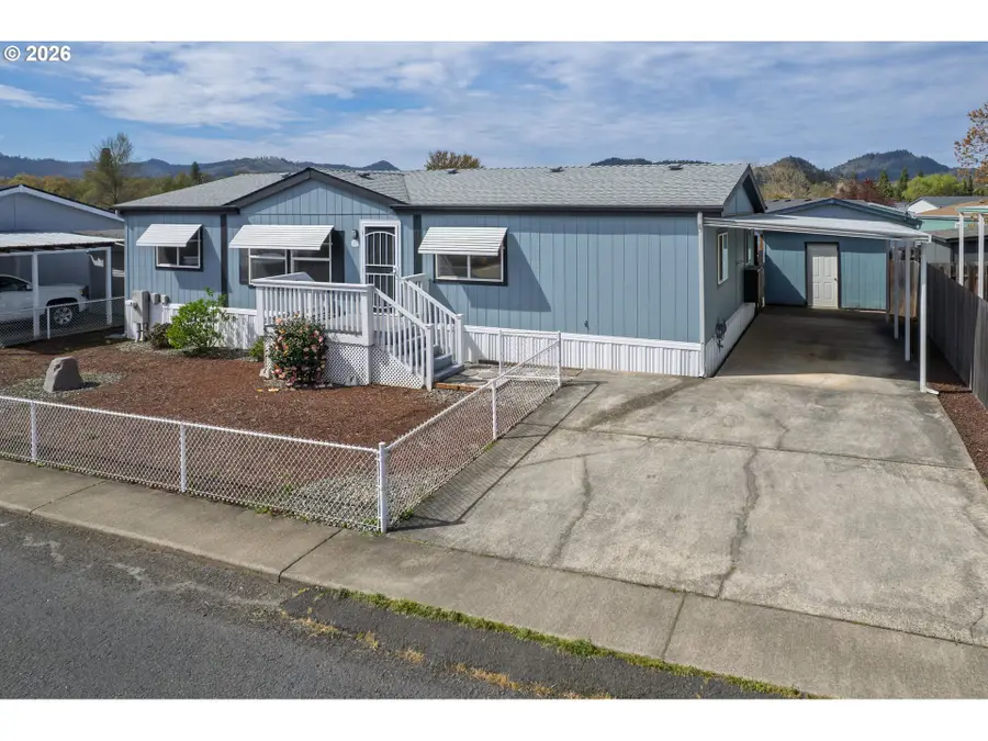 221 NW Bree Dr, Winston, OR 97496 - #2