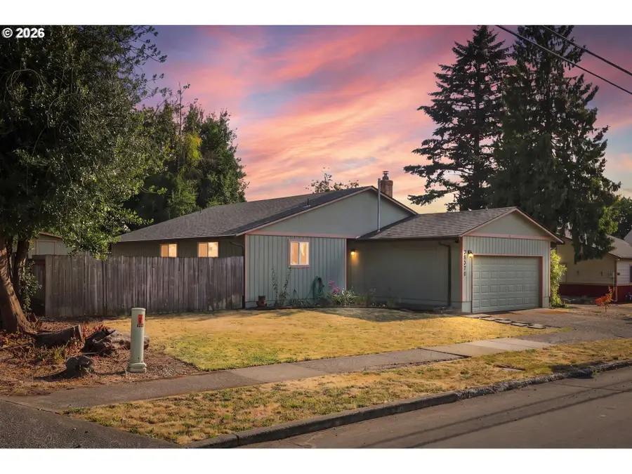 38370 Sandy Heights St, Sandy, OR 97055 - #2