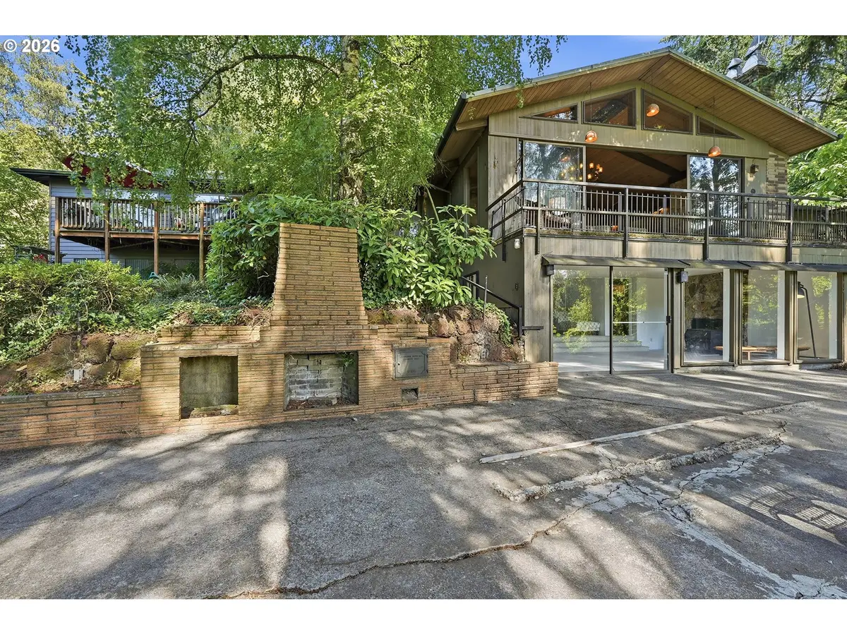 3700 SE Ellis St, Portland, OR 97202 - #1