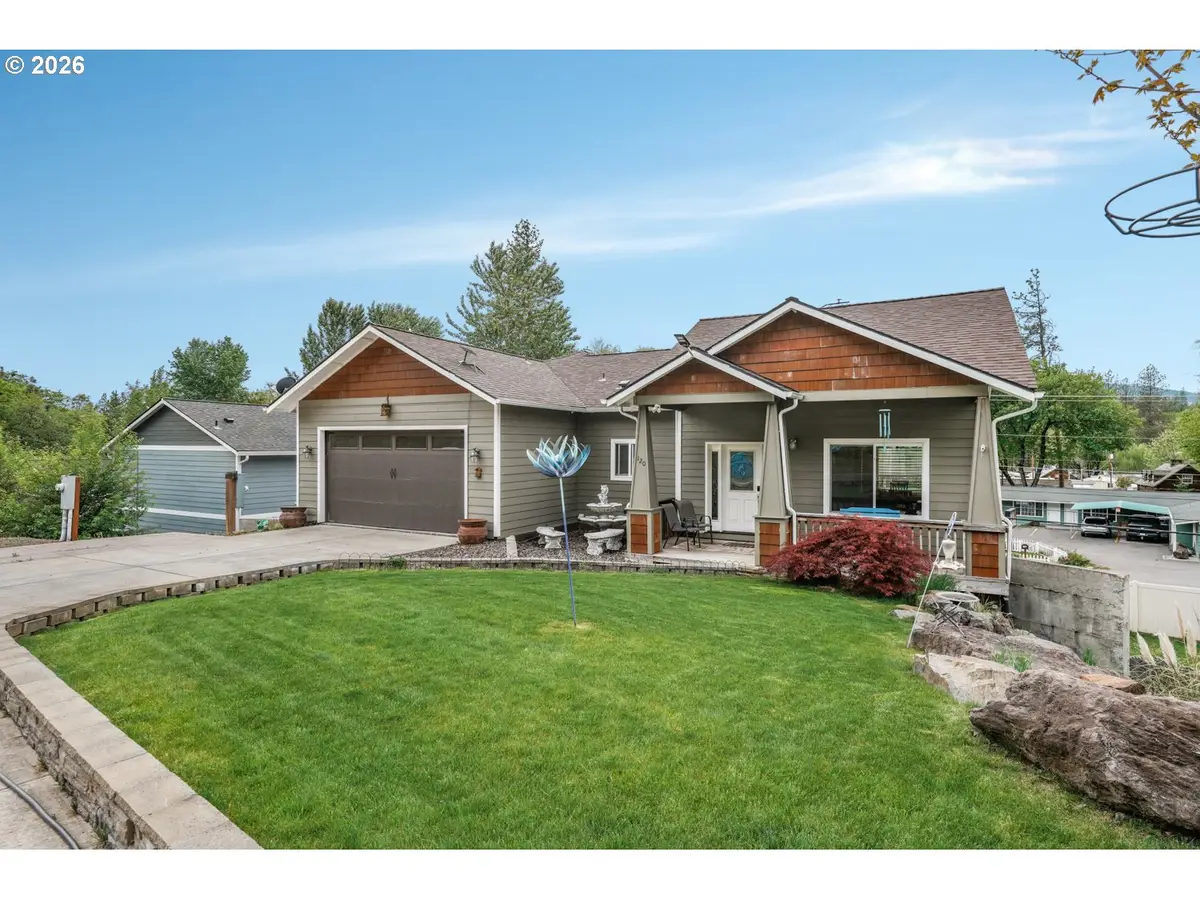 120 Linda Ln, Shady Cove, OR 97539 - #1