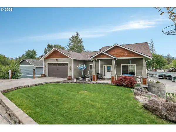 120 Linda Ln, ShadyCove, OR 97539
