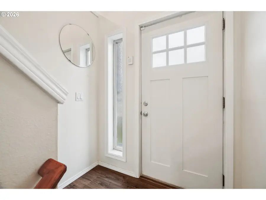 5009 NE Emerson Ct, Portland, OR 97218 - #3