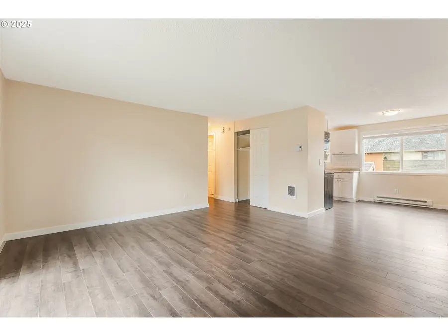 16825 SE Powell Blvd, Portland, OR 97236 - #2