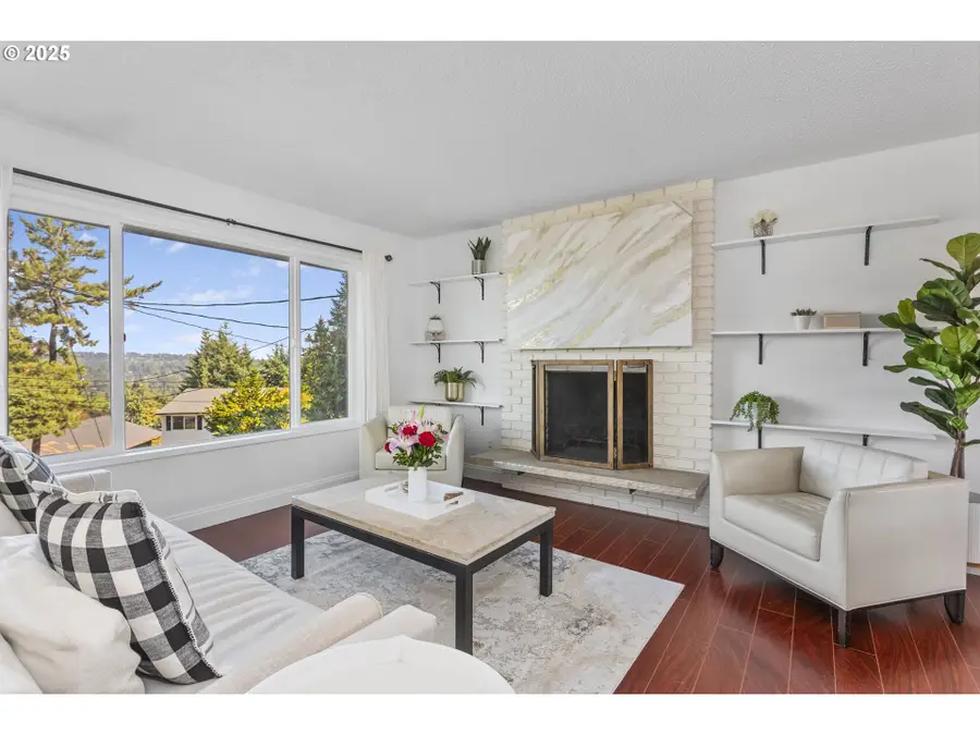 1674 Fircrest Dr, Lake Oswego, OR 97034 - #2