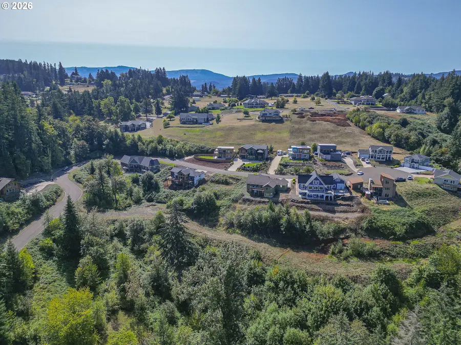 6332 Lakepointe Way, Sweet Home, OR 97386 - #2