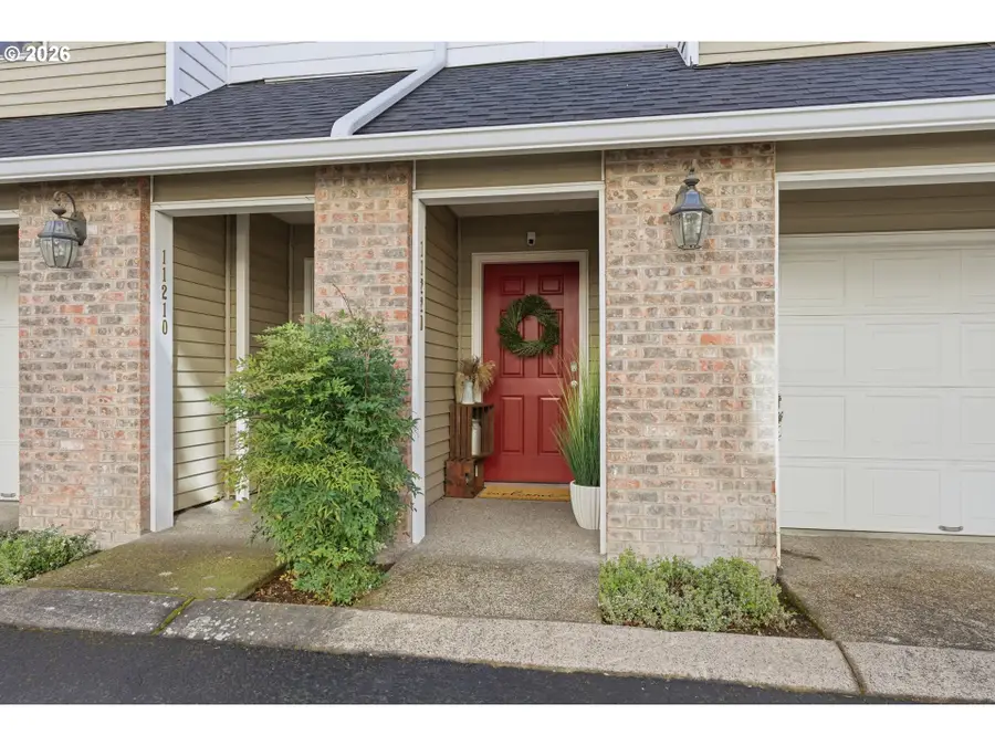 11220 SW Buffalo Pl, Portland, OR 97223 - #2