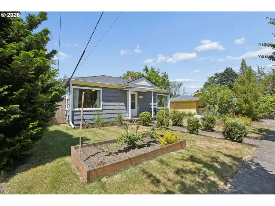 9317 N Calhoun Ave, Portland, OR 97203 - #2
