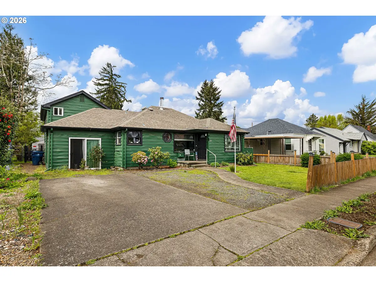 220 21st St, Springfield, OR 97477 - #1