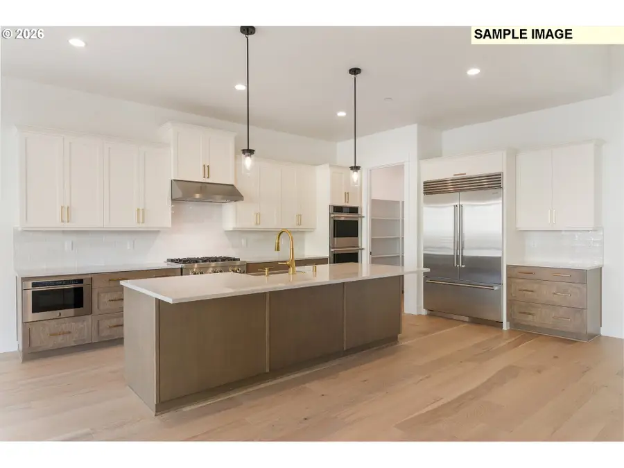 670 N Y St, Washougal, WA 98671 - #3