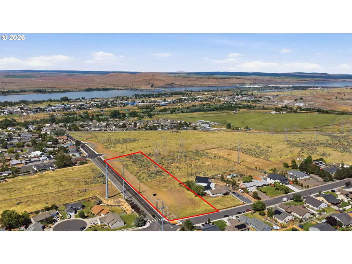 311 Pine Tree Ave, Umatilla, OR 97882 - #1