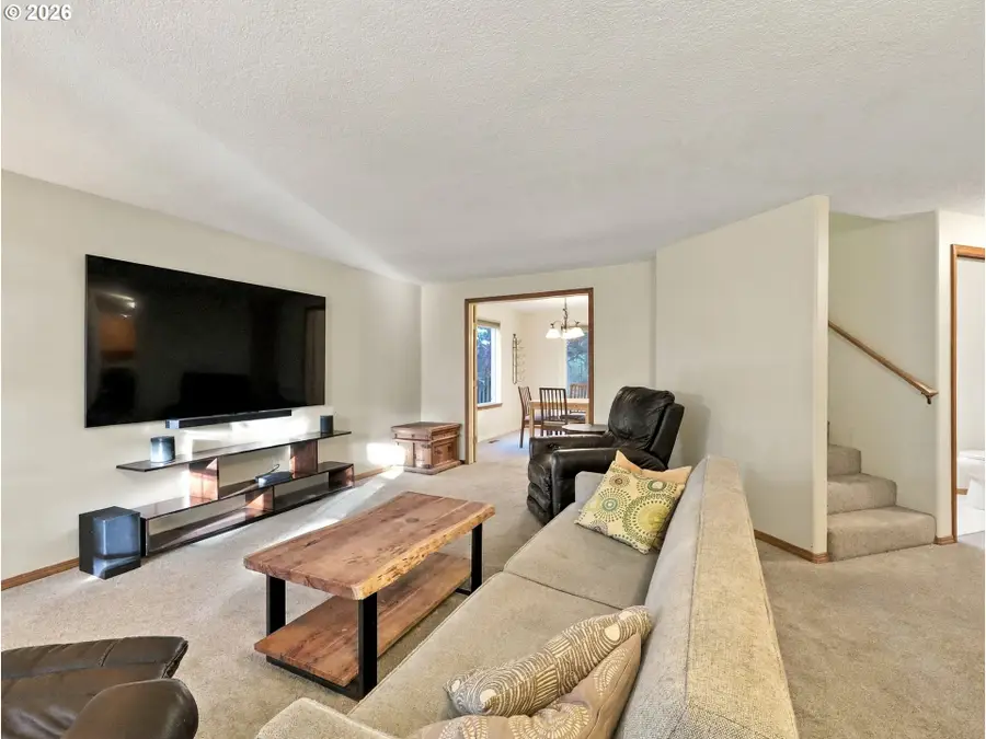 3608 N Ivy Dr, Newberg, OR 97132 - #2