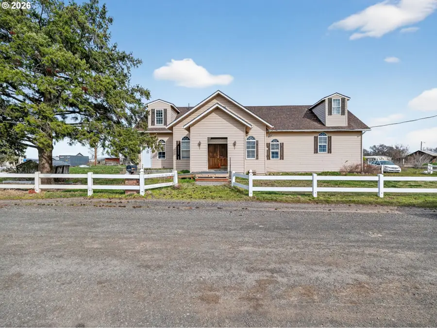 32797 W Columbia Ln, Hermiston, OR 97838 - #3