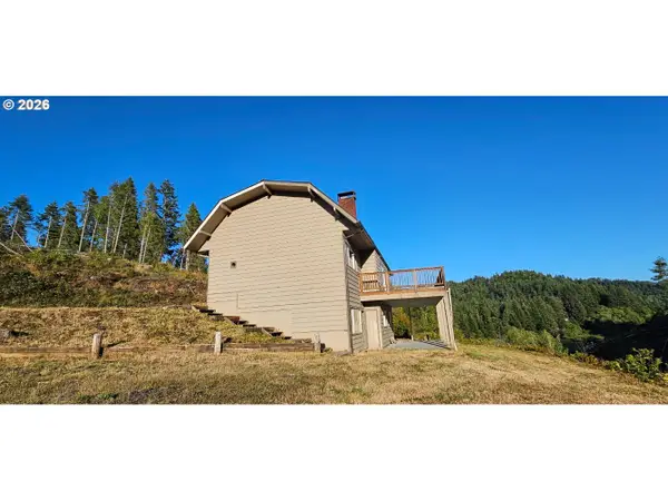 604 Thorton Oar Ln, Reedsport, OR 97467