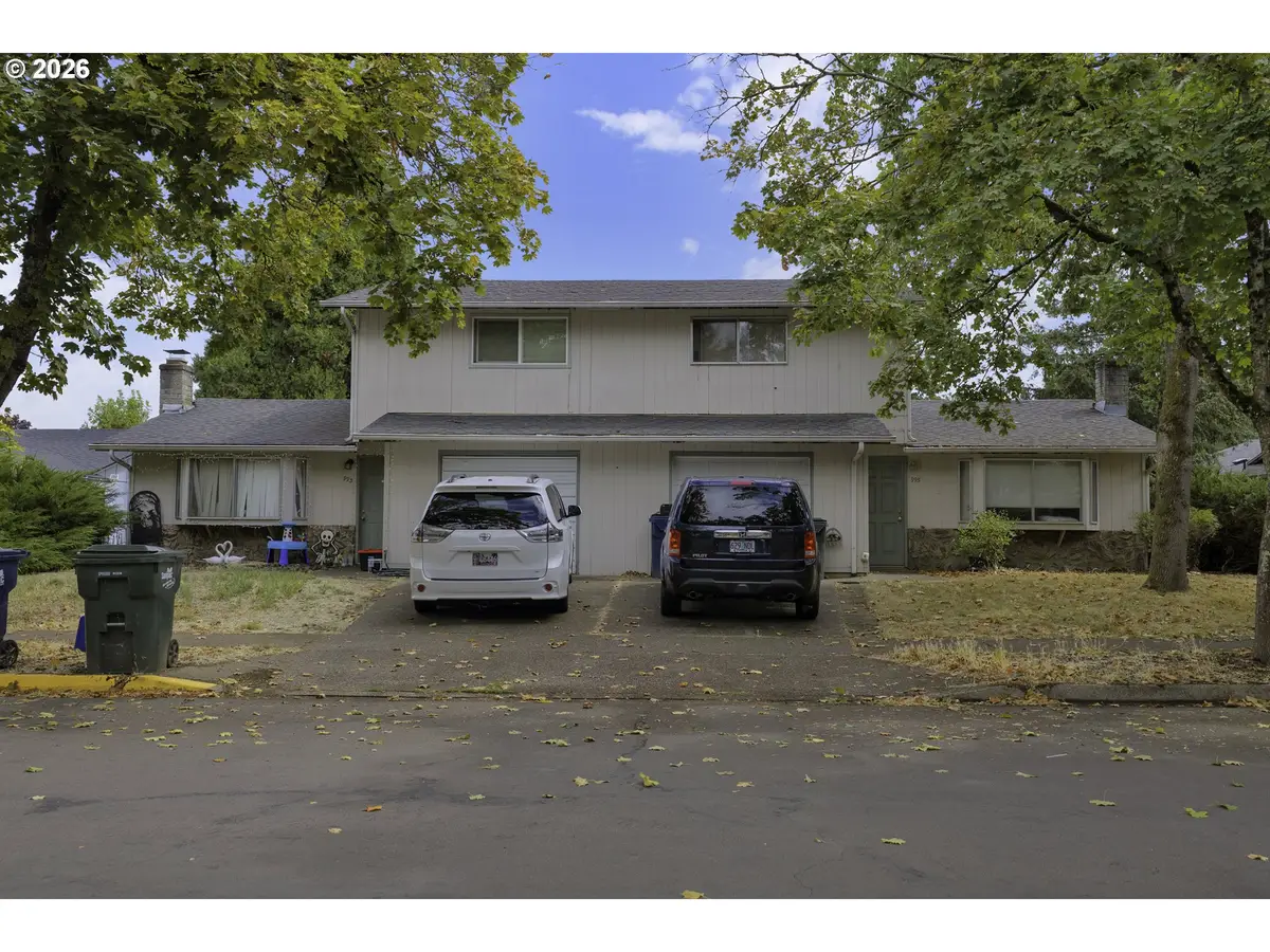 993 N Cloverleaf Loop, Springfield, OR 97477 - #1
