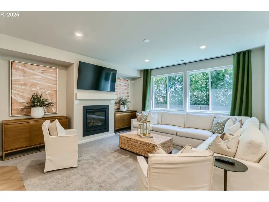 2484 SE Teal Ave, Gresham, OR 97080 - Image #3