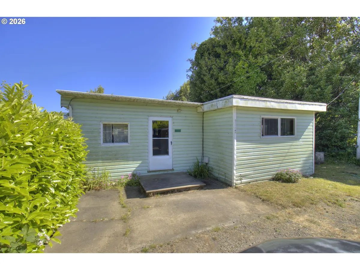 95224 N Bank Rogue River Rd, Gold Beach, OR 97444 - #1