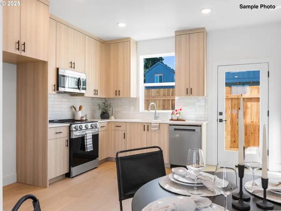 4368 NE Going St, Portland, OR 97218 - #3