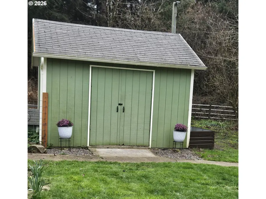 210 Webster Ln, Woodland, WA 98674 - #3