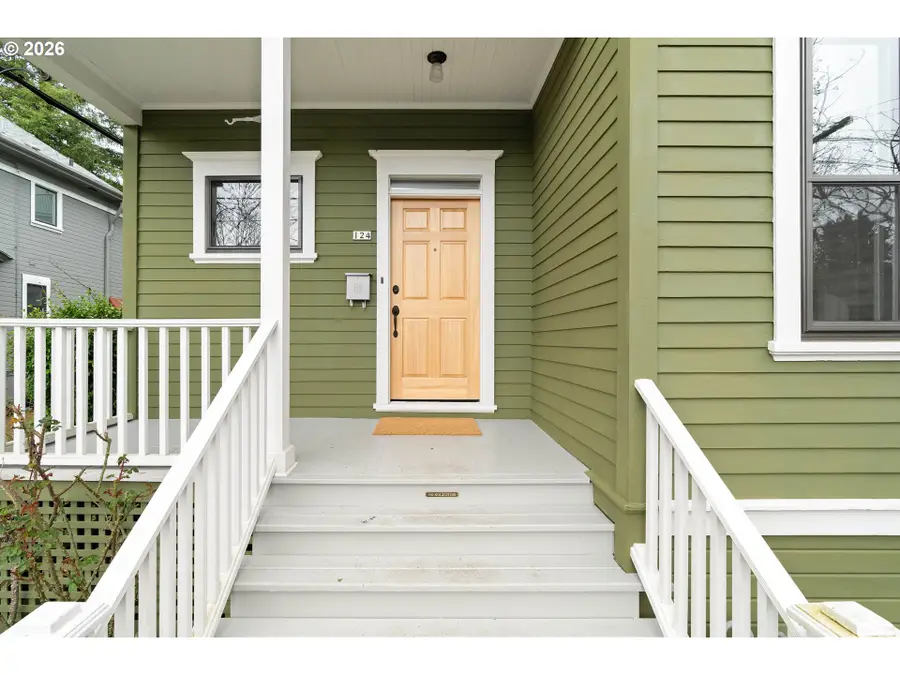 124 NE 18th Ave, Portland, OR 97232 - #2