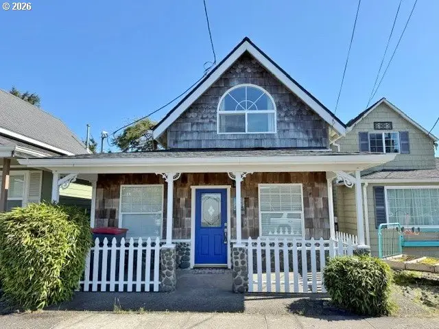 719 12th Ave, Seaside, OR 97138 - #1