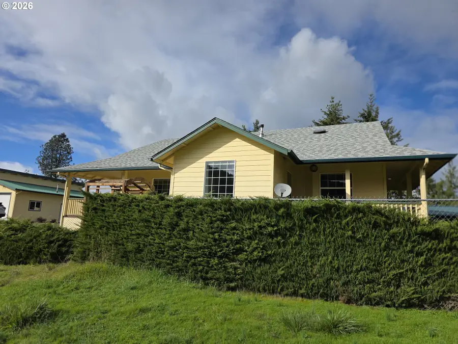 1909 W Duke Rd, Sutherlin, OR 97479 - #3