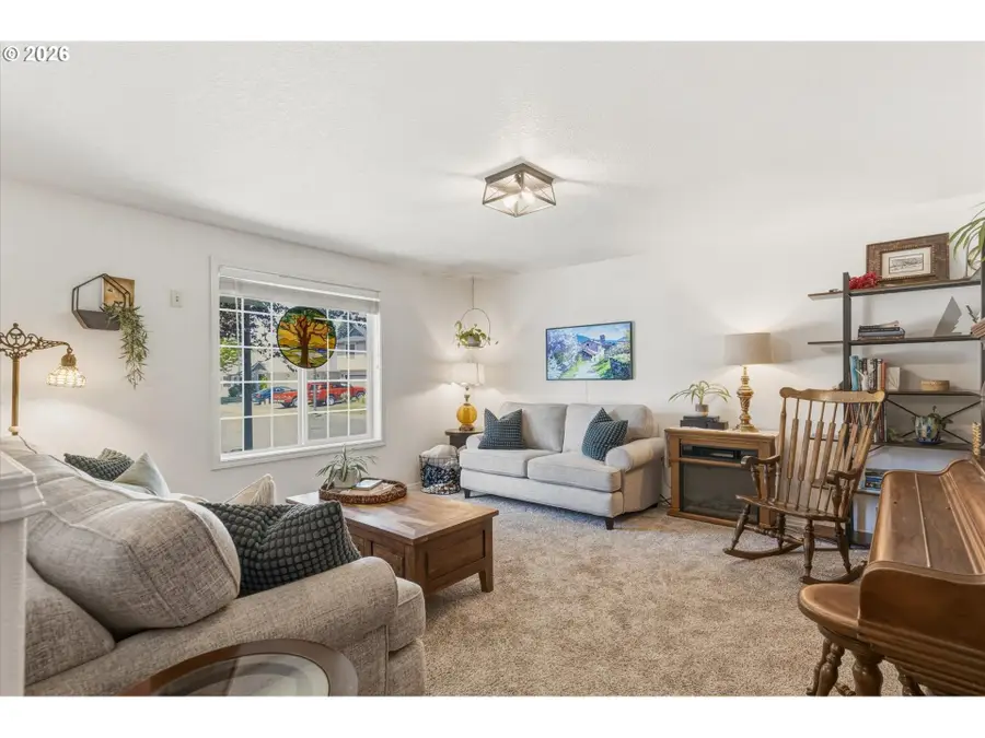 619 NW 27th Ave, Battle Ground, WA 98604 - #3