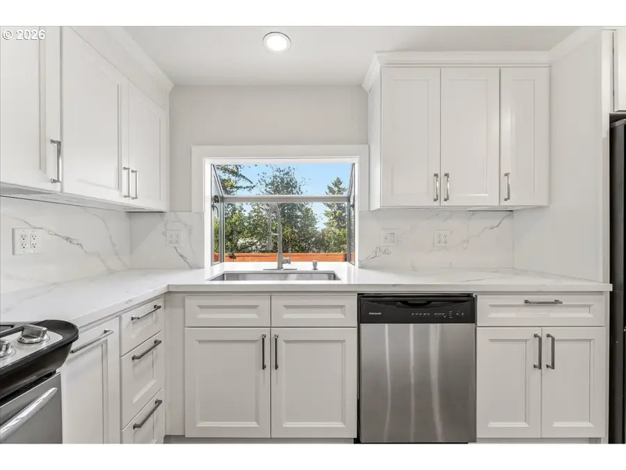 1635 Aspen St, Lake Oswego, OR 97034 - #2
