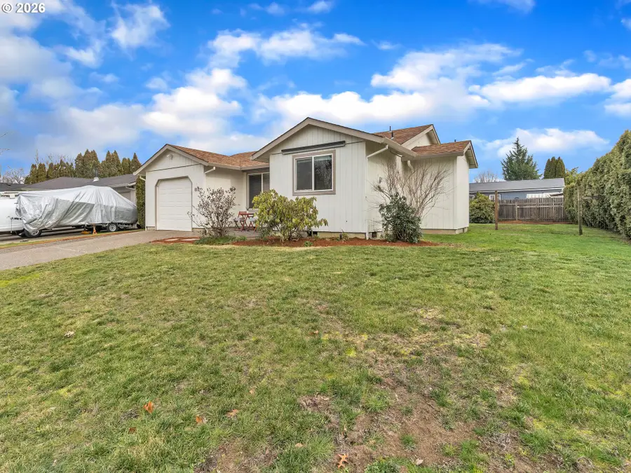 812 SW Cypress St, McMinnville, OR 97128 - #3