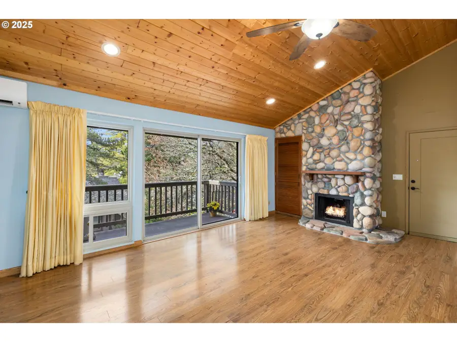 7734 SW Barnes Rd #A, Portland, OR 97225 - #2