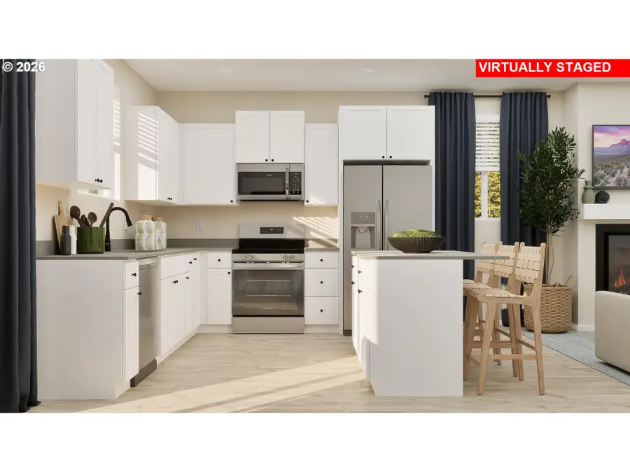 1126 Clemson St, Woodburn, OR 97071 - #3