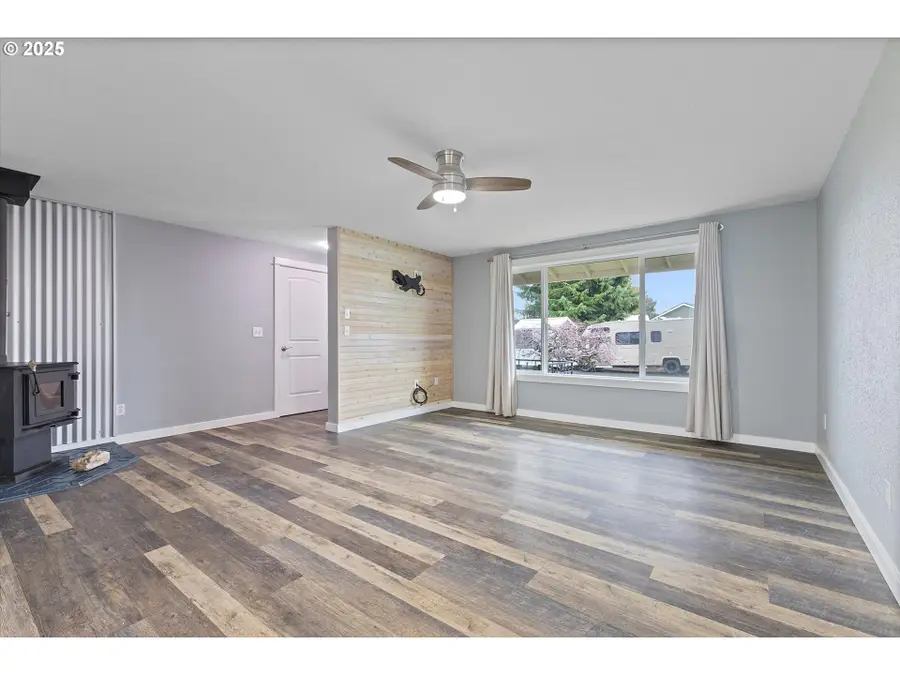 1997 SW Oleander Ct, McMinnville, OR 97128 - Image #2