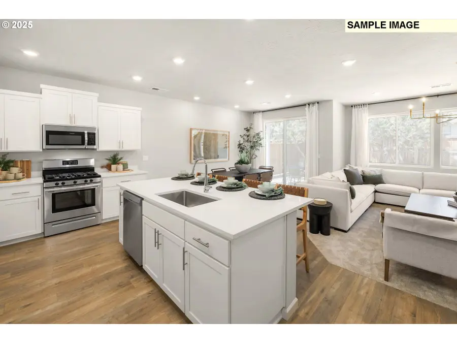 565 Withers Ct Se, Albany, OR 97322 - Image #2