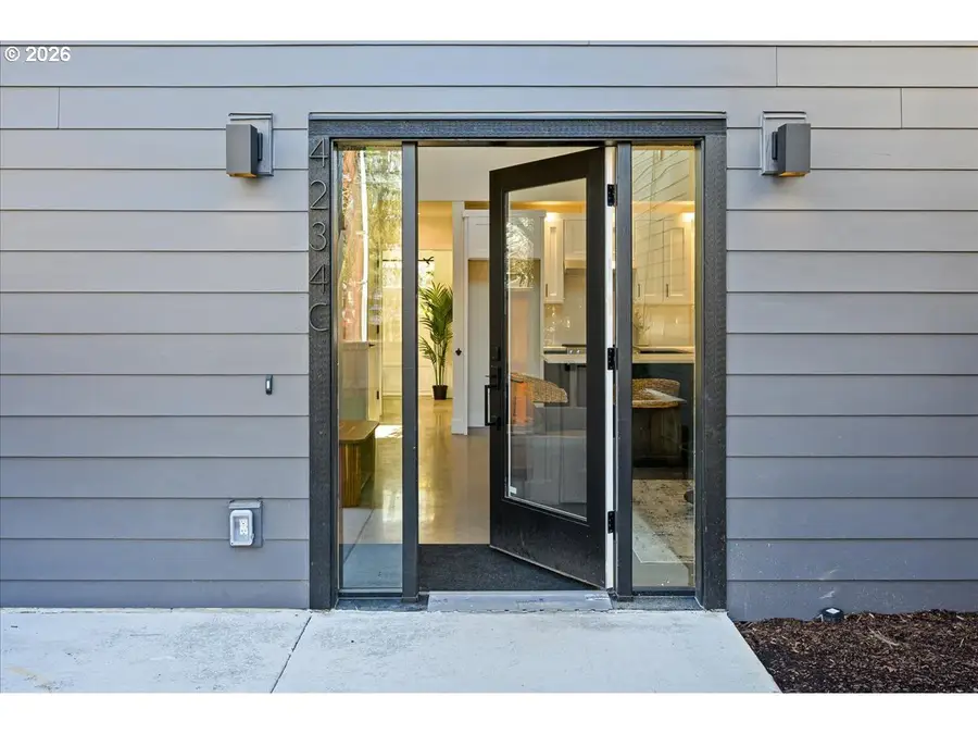 4234 SE Yamhill St #C, Portland, OR 97215 - Image #3