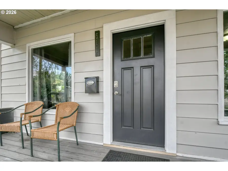 611 SW 4th St, Pendleton, OR 97801 - #3