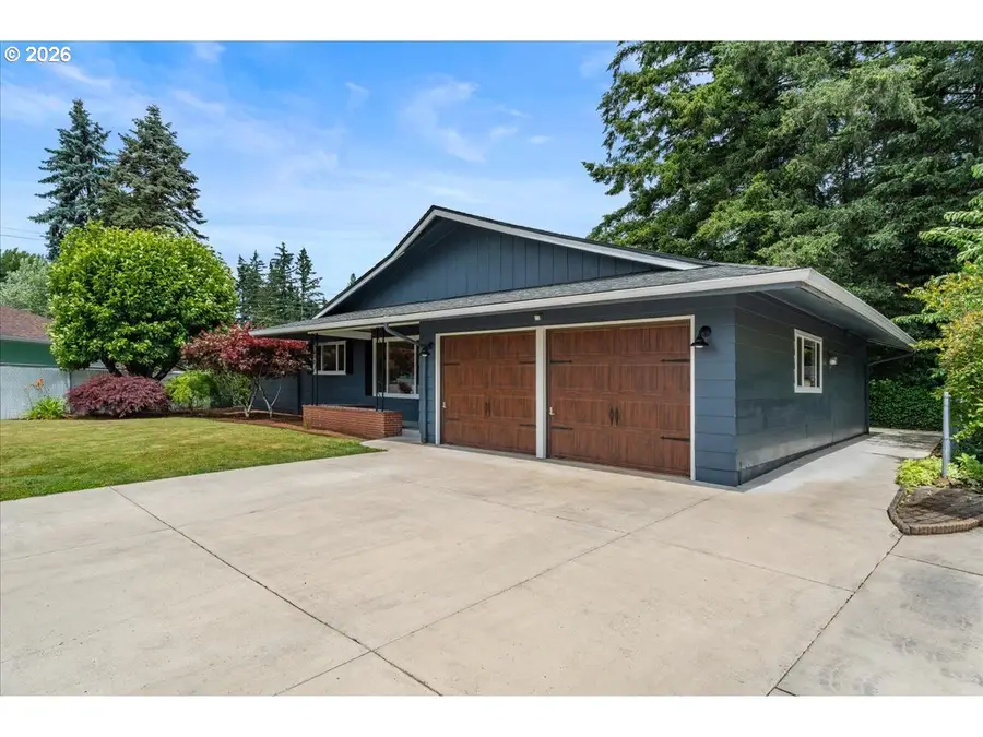 422 NE 170th Ave, Portland, OR 97230 - #2