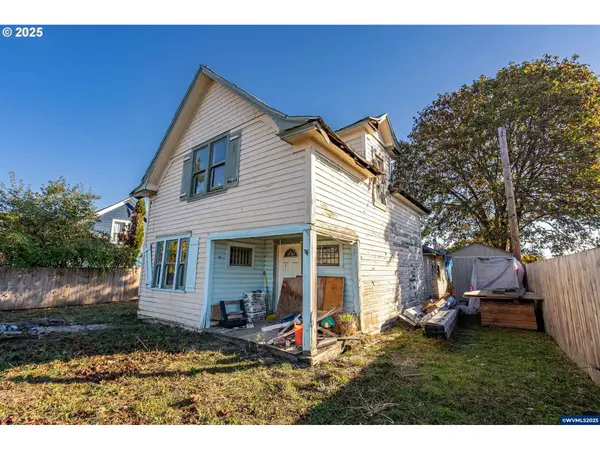 109 S Trade St, Amity, OR 97101