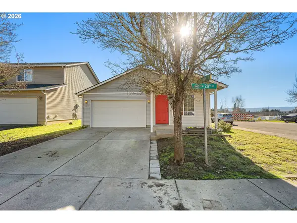 1211 W 29th St, Vancouver, WA 98660